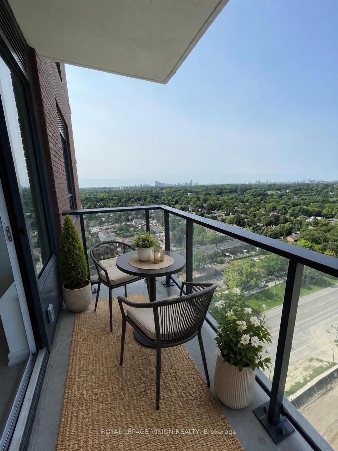 4010-eglinton-avenue-w-toronto-etobicoke-ontario-w13685614