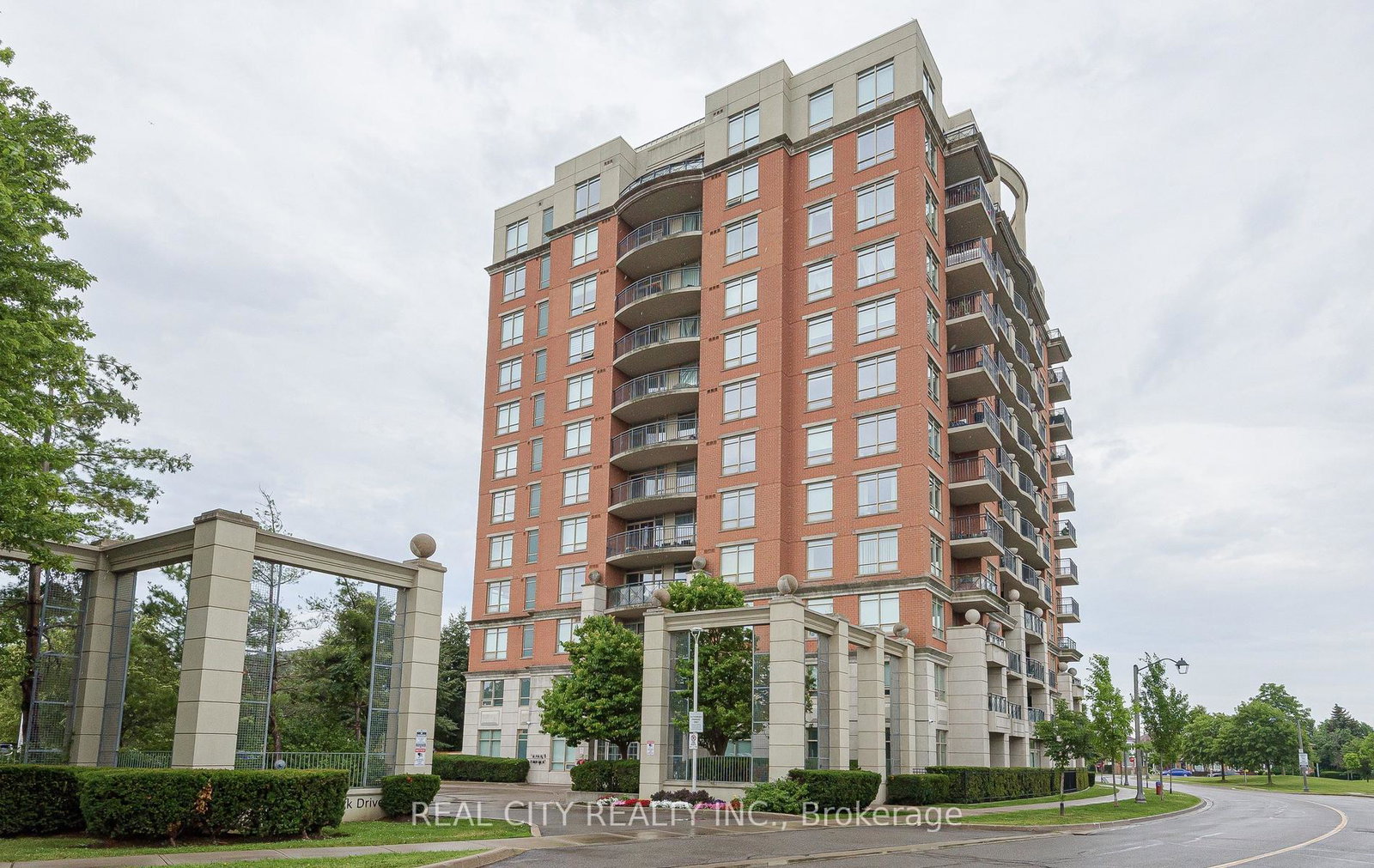 2325-central-park-drive-oakville-ontario-w13685774