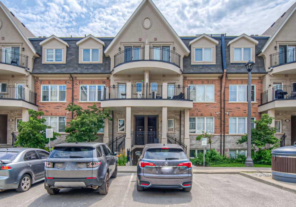 2420-baronwood-drive-oakville-ontario-w13685962