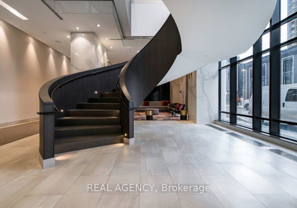 7-mabelle-avenue-toronto-etobicoke-ontario-w13685970