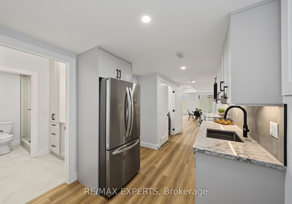 1062-alexandra-avenue-mississauga-ontario-w13686150