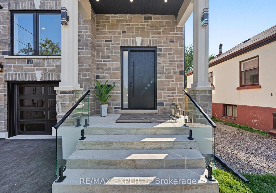 1062-alexandra-avenue-mississauga-ontario-w13686160