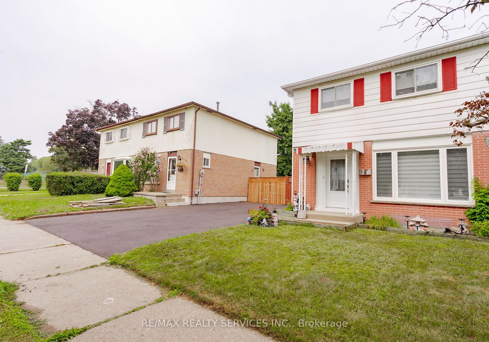 6-lauderdale-road-brampton-ontario-w13686214