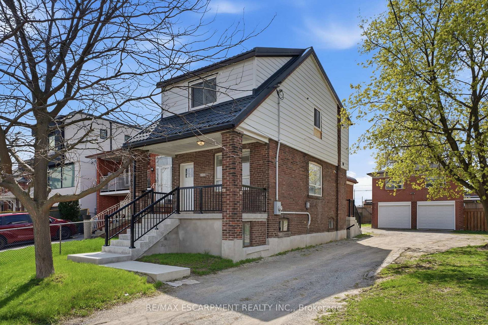 1049-glencairn-avenue-toronto-north-york-ontario-w13686490