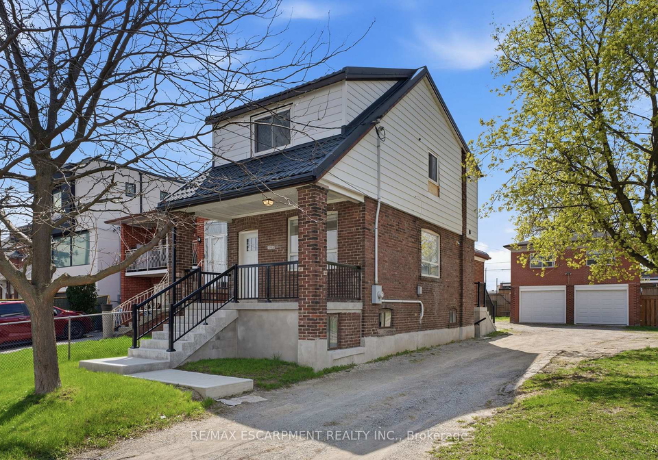1049-glencairn-avenue-toronto-north-york-ontario-w13686490