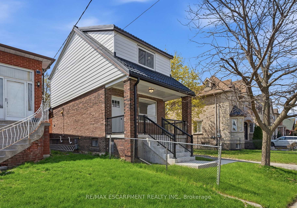 1049-glencairn-avenue-toronto-north-york-ontario-w13686490