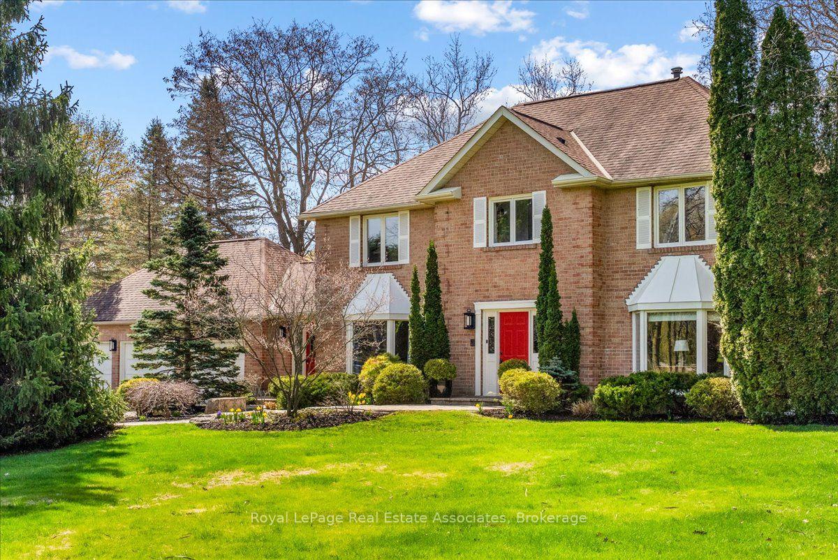 4-wolf-crescent-caledon-ontario-w13686572