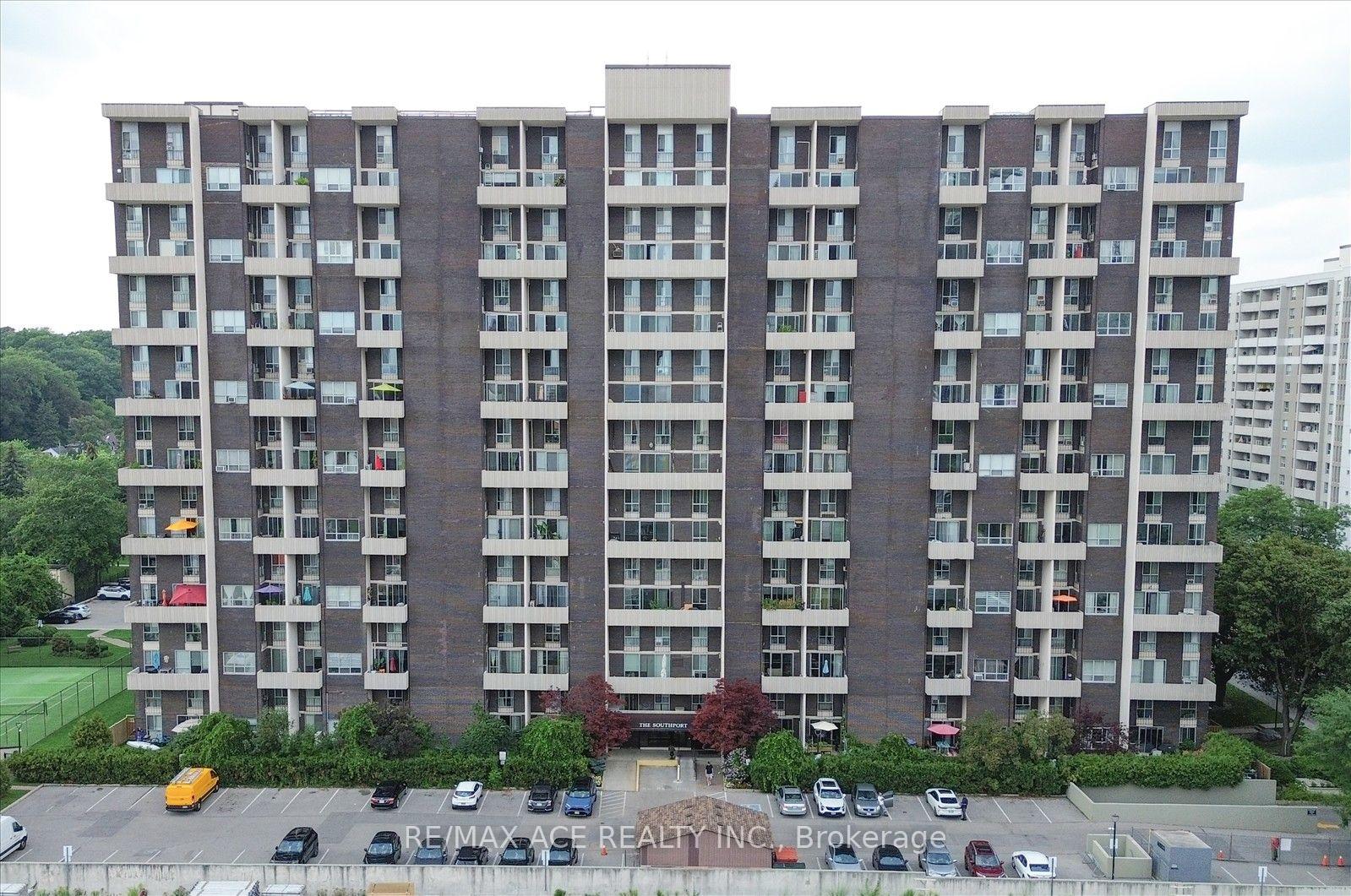 60-southport-street-toronto-toronto-ontario-w13686676