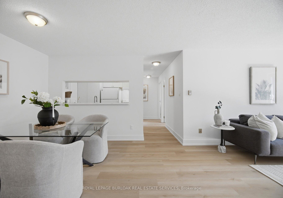 1450-glen-abbey-gate-oakville-ontario-w13686726