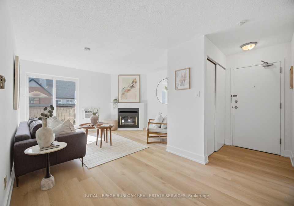1450-glen-abbey-gate-oakville-ontario-w13686726
