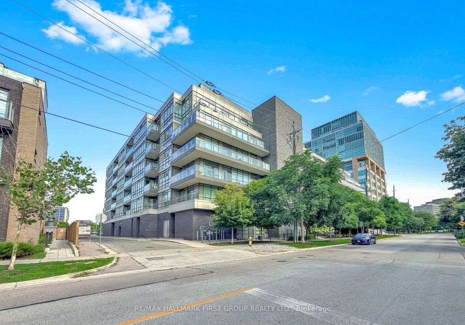 8-fieldway-road-toronto-etobicoke-ontario-w13686842