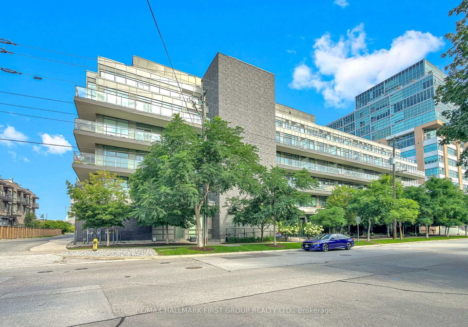 8-fieldway-road-toronto-etobicoke-ontario-w13686842