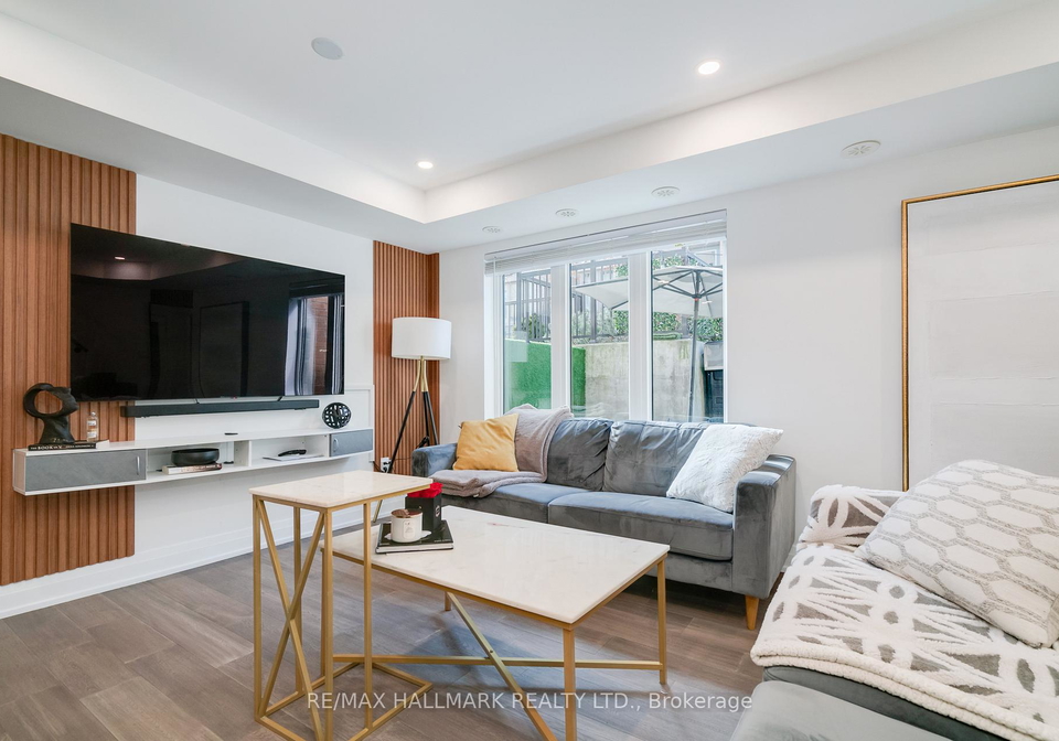 11-foundry-avenue-toronto-toronto-ontario-w13686868
