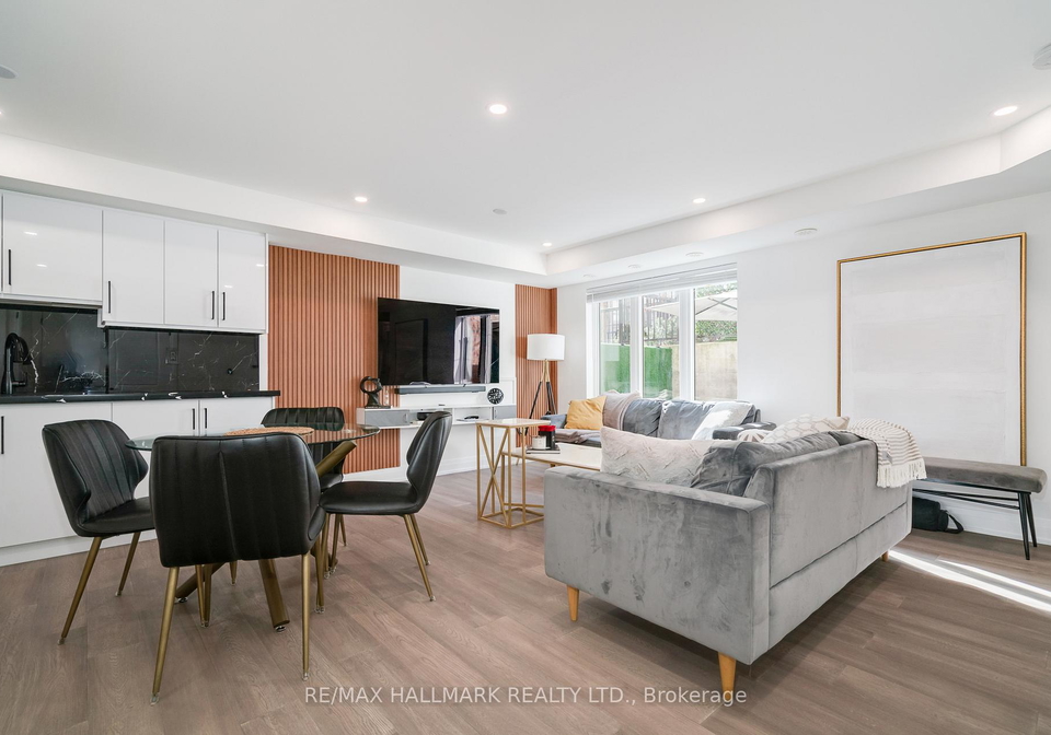 11-foundry-avenue-toronto-toronto-ontario-w13686868