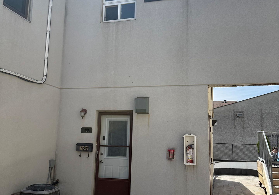 1055-dundas-street-e-mississauga-ontario-w13686970