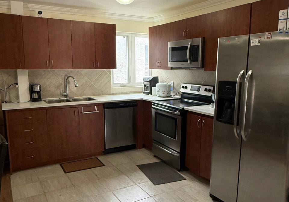 1055-dundas-street-e-mississauga-ontario-w13686970