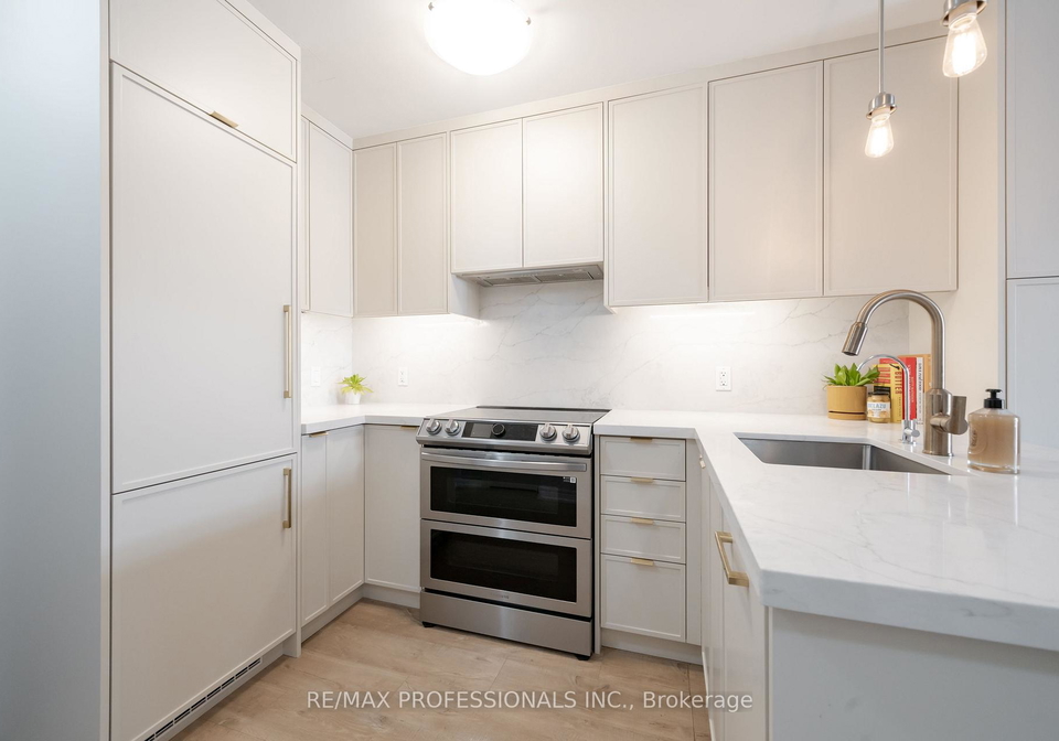73-washington-avenue-oakville-ontario-w13687006