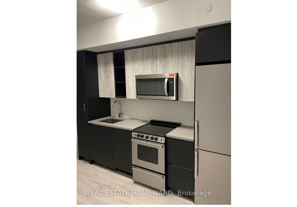 251-manitoba-street-toronto-etobicoke-ontario-w13687080