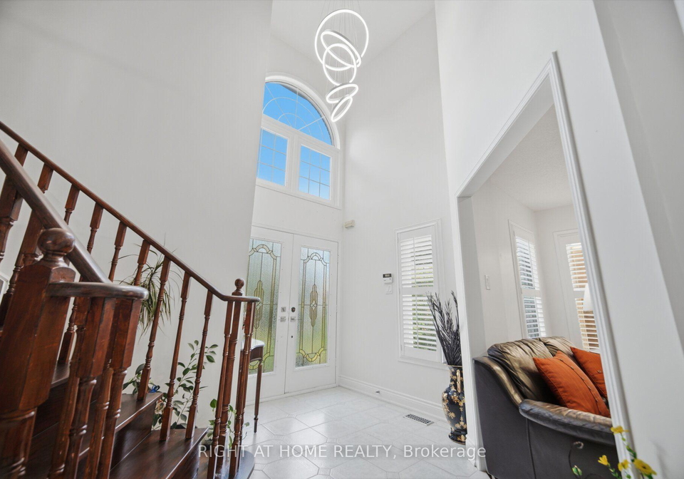 6379-alderwood-trail-mississauga-ontario-w13687112