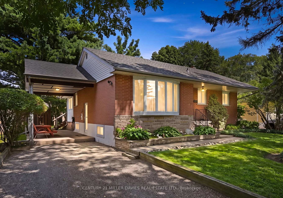 237-mohawk-road-oakville-ontario-w13687136