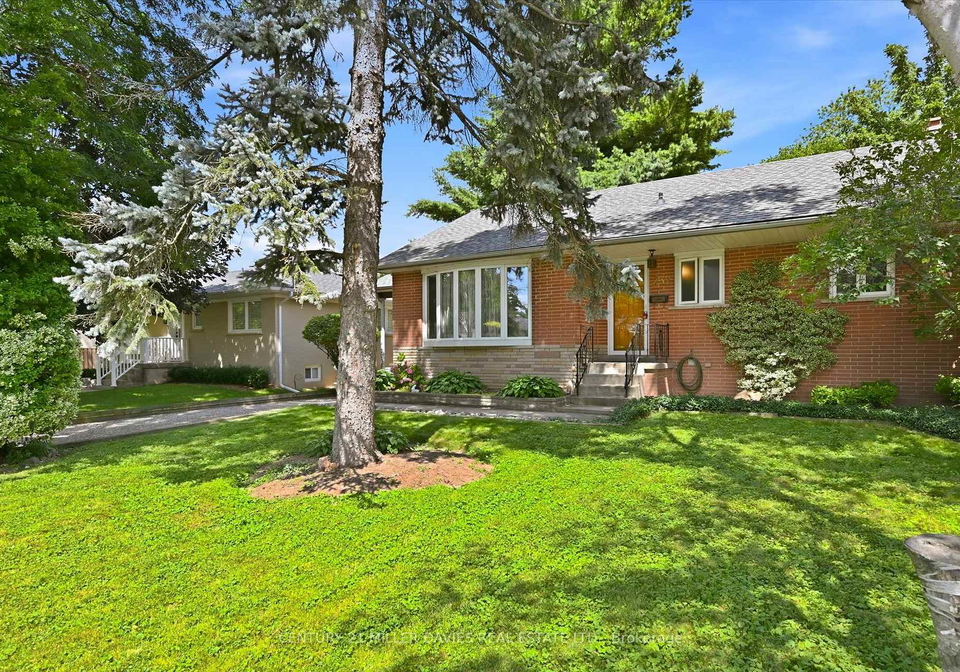 237-mohawk-road-oakville-ontario-w13687136