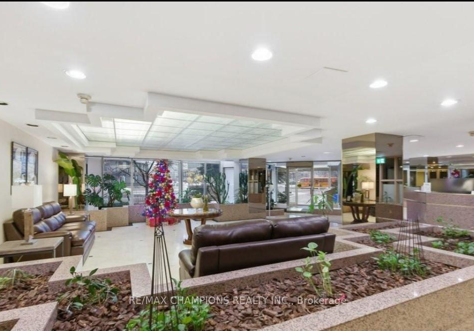 400-webb-drive-mississauga-ontario-w13687172