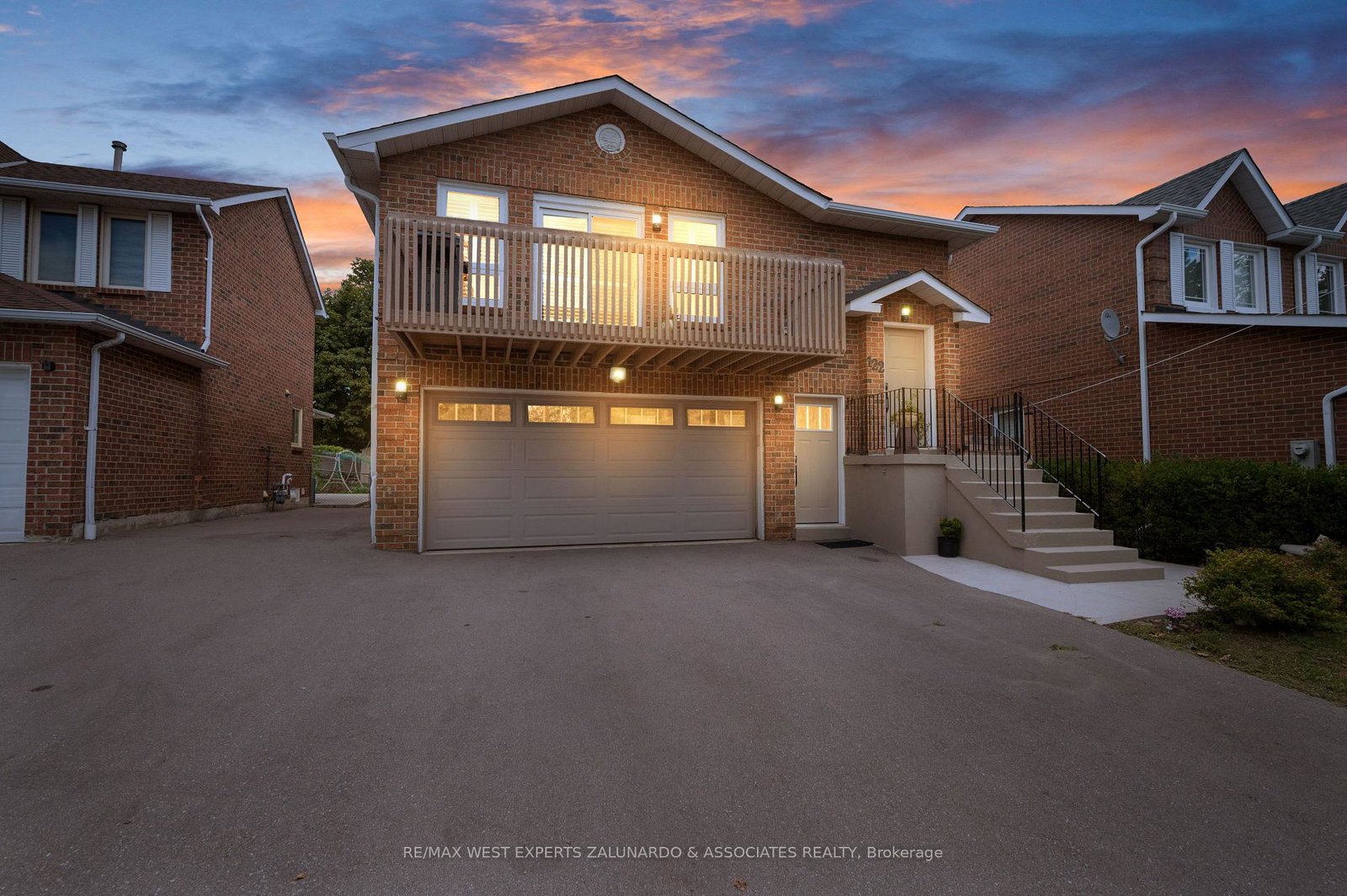 122-philosophers-trail-brampton-ontario-w13687382