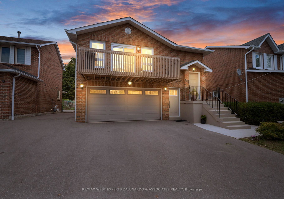 122-philosophers-trail-brampton-ontario-w13687382