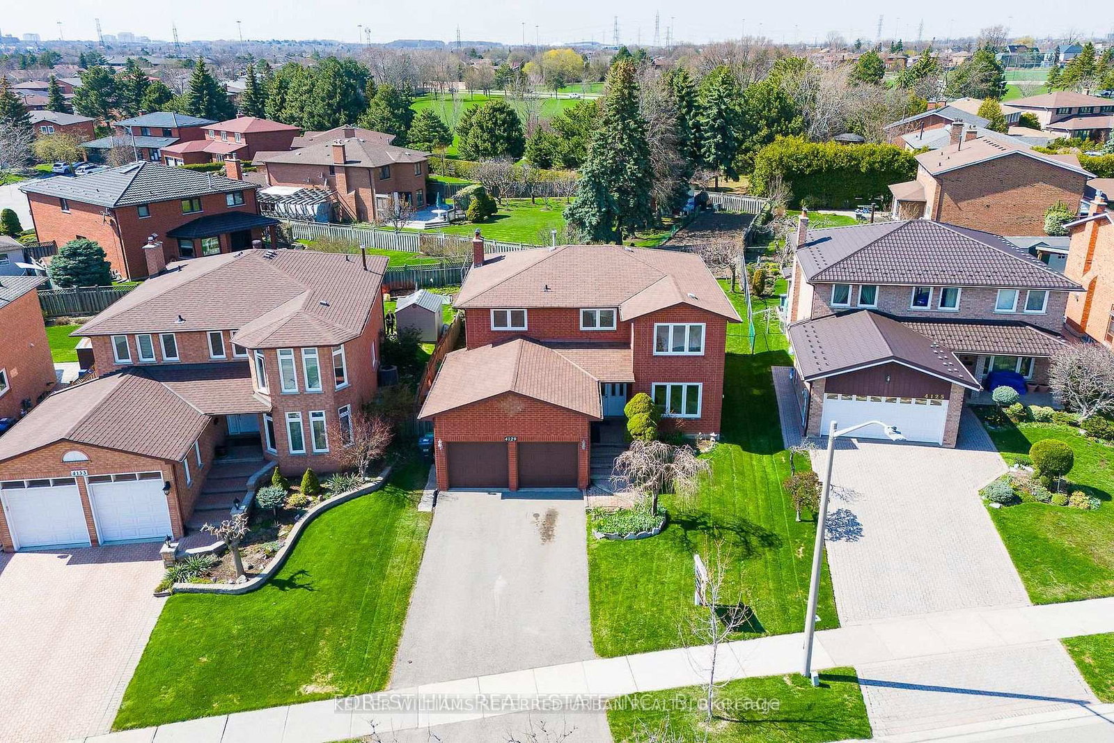 4129-molly-avenue-mississauga-ontario-w13687476