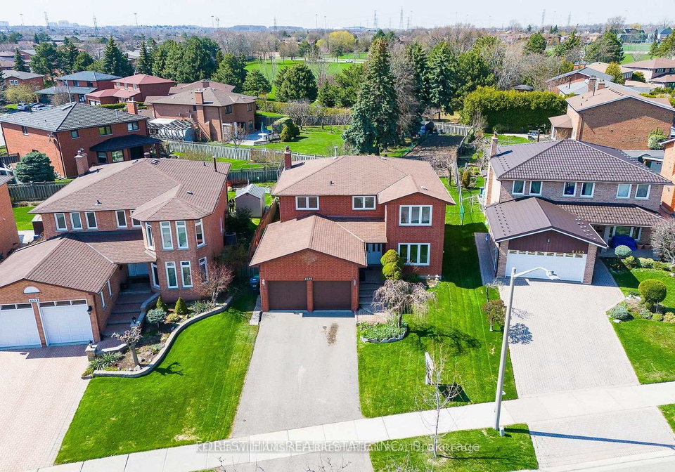 4129-molly-avenue-mississauga-ontario-w13687476