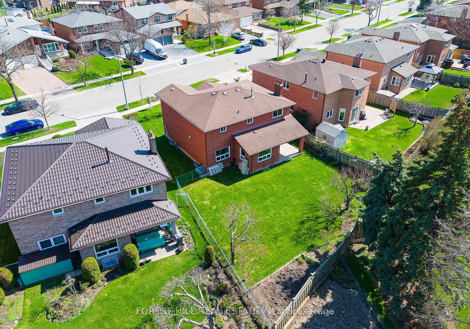 4129-molly-avenue-mississauga-ontario-w13687476