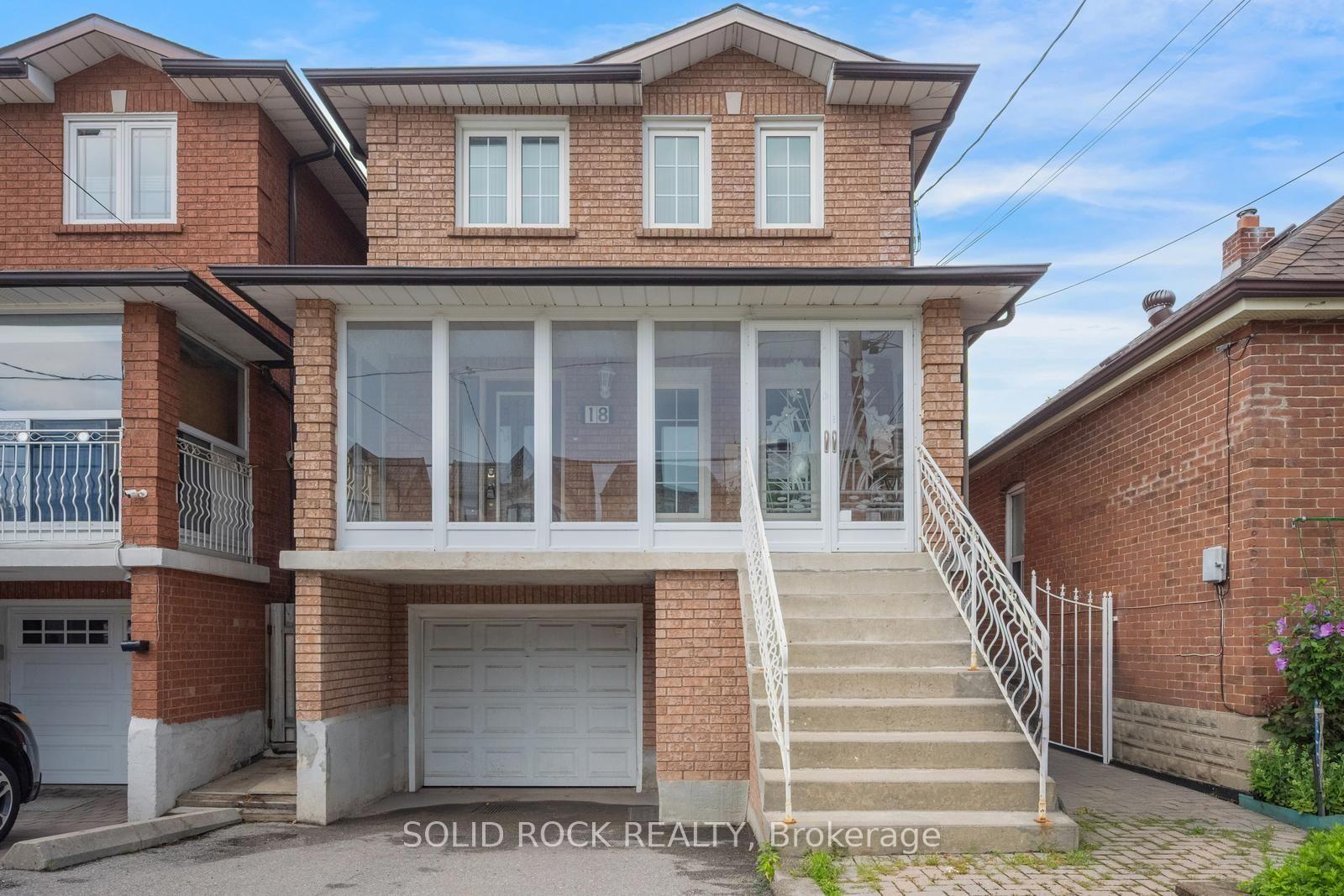 18-maple-bush-avenue-toronto-north-york-ontario-w13687484