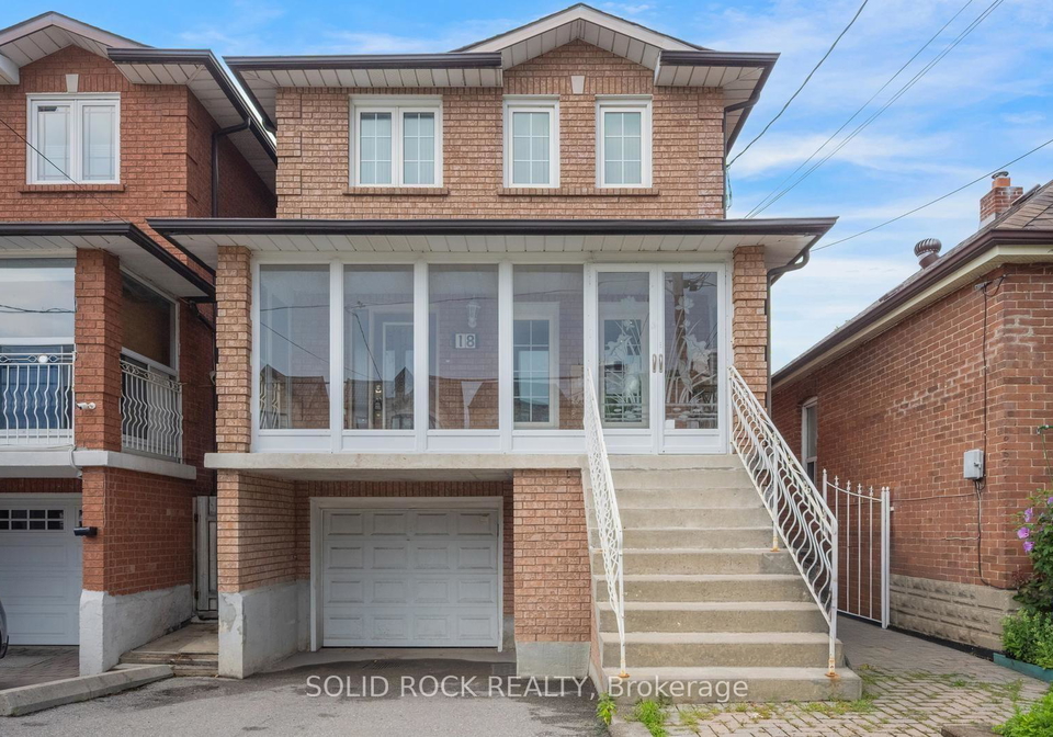18-maple-bush-avenue-toronto-north-york-ontario-w13687484
