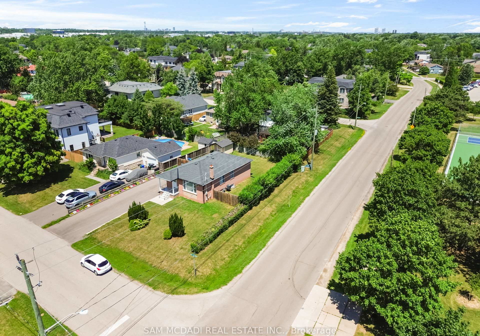 544-sandmere-place-oakville-ontario-w13687522