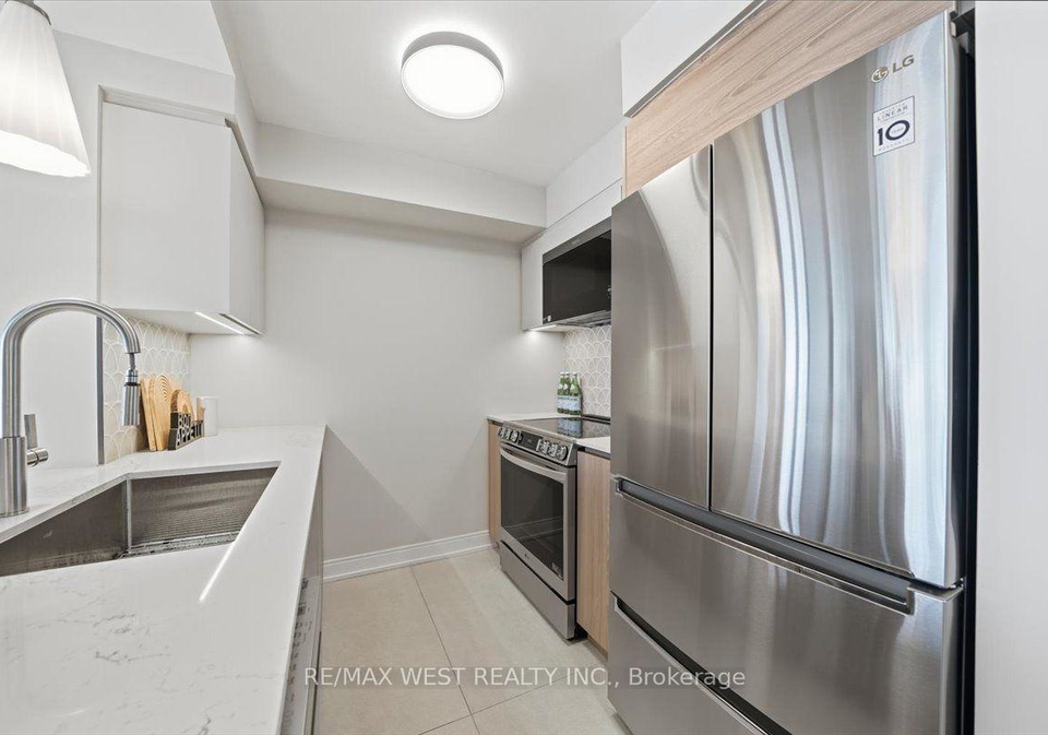 25-viking-lane-toronto-etobicoke-ontario-w13687664