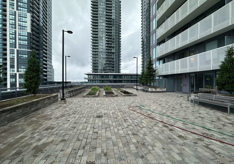 4065-confederation-parkway-mississauga-ontario-w13687710