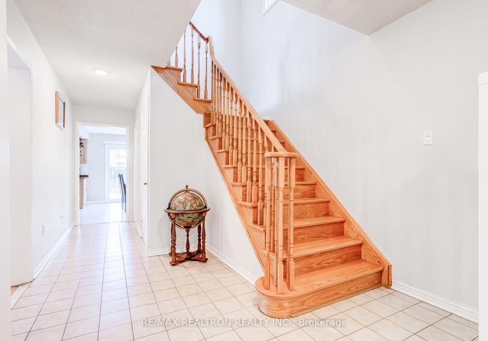 4379-radisson-crescent-mississauga-ontario-w13687872