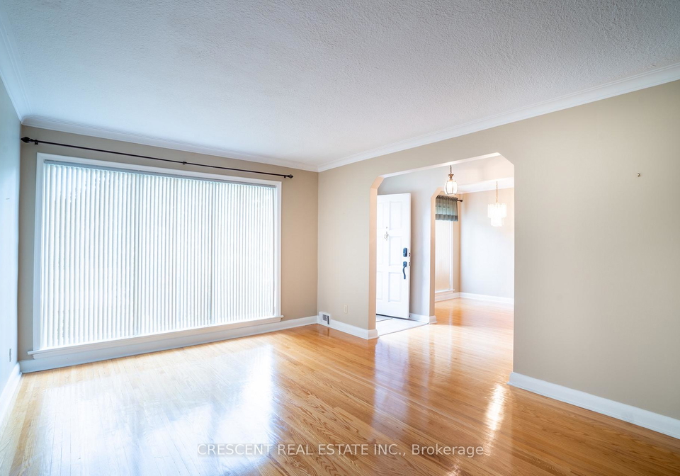 14-claymore-drive-toronto-etobicoke-ontario-w13687912