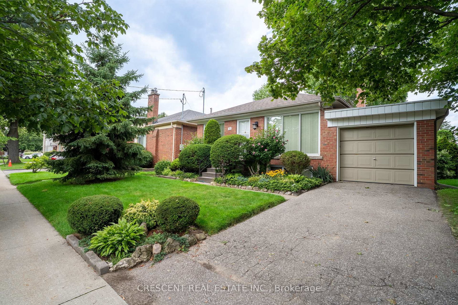 14-claymore-drive-toronto-etobicoke-ontario-w13687996