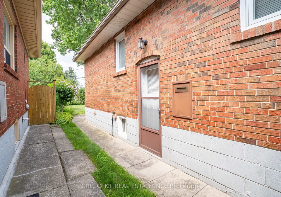 14-claymore-drive-toronto-etobicoke-ontario-w13687996