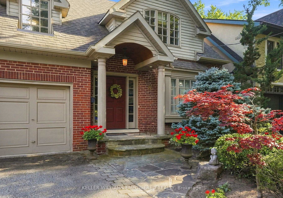 9-kingsgrove-boulevard-toronto-etobicoke-ontario-w13688014