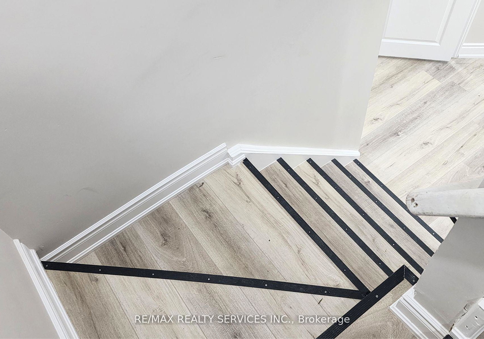 5944-shelford-terrace-mississauga-ontario-w13688026