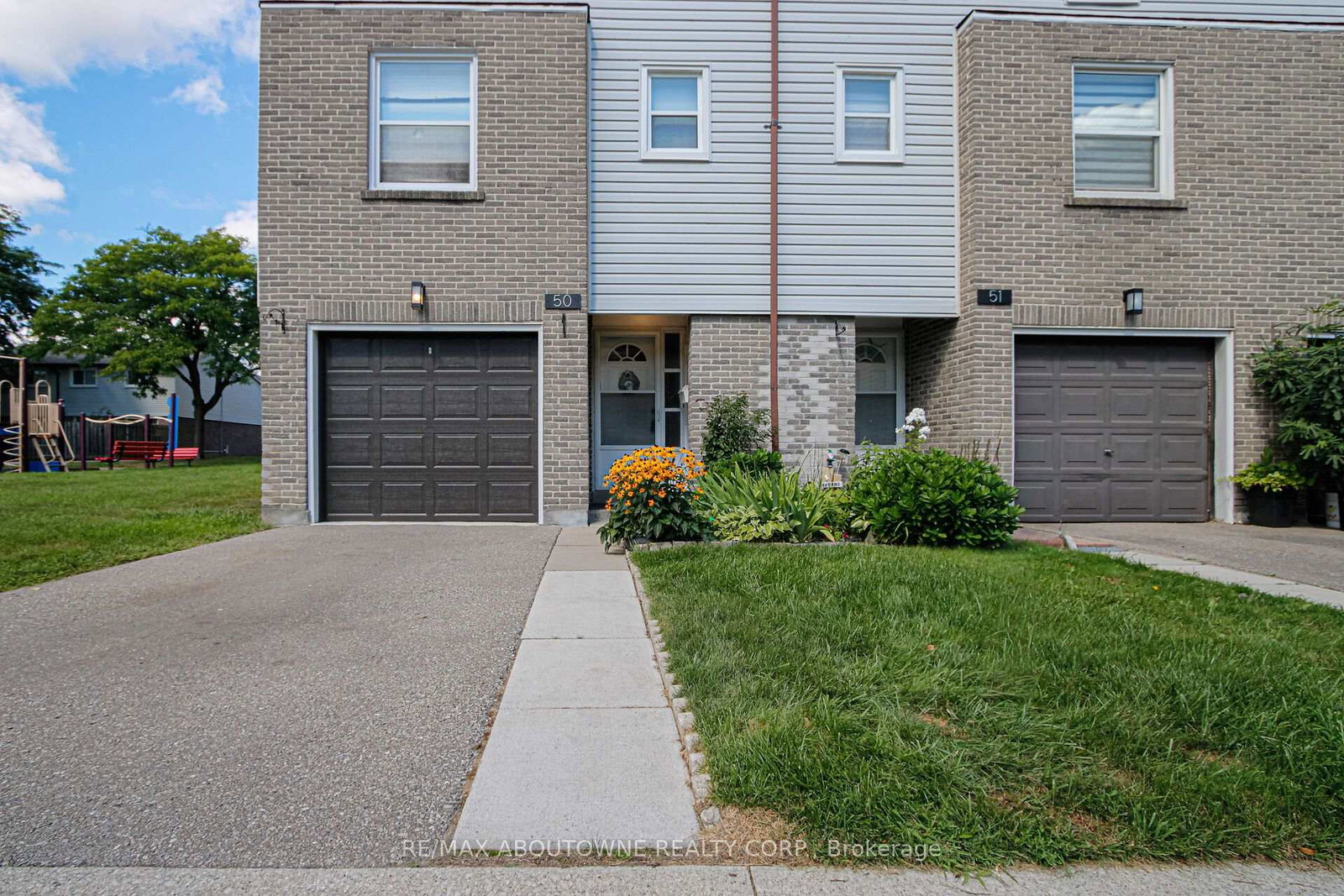 2440-bromsgrove-road-mississauga-ontario-w13688030