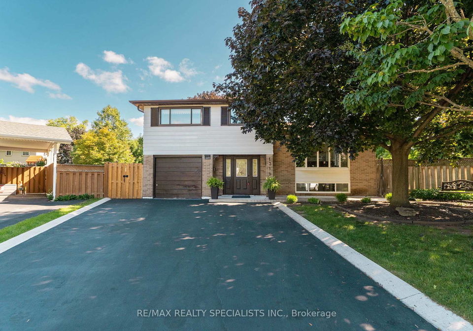 1319-sherwood-court-burlington-ontario-w13688172