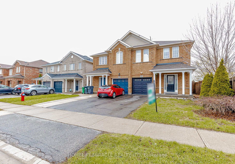 60-bushmill-circle-brampton-ontario-w13688228