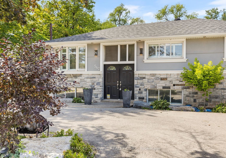 547-pinegrove-road-oakville-ontario-w13688298