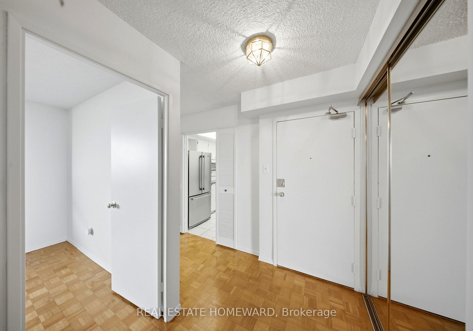 1515-lakeshore-road-e-mississauga-ontario-w13688348