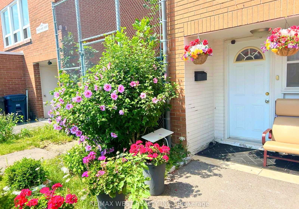 6458-finch-avenue-w-toronto-etobicoke-ontario-w13688356