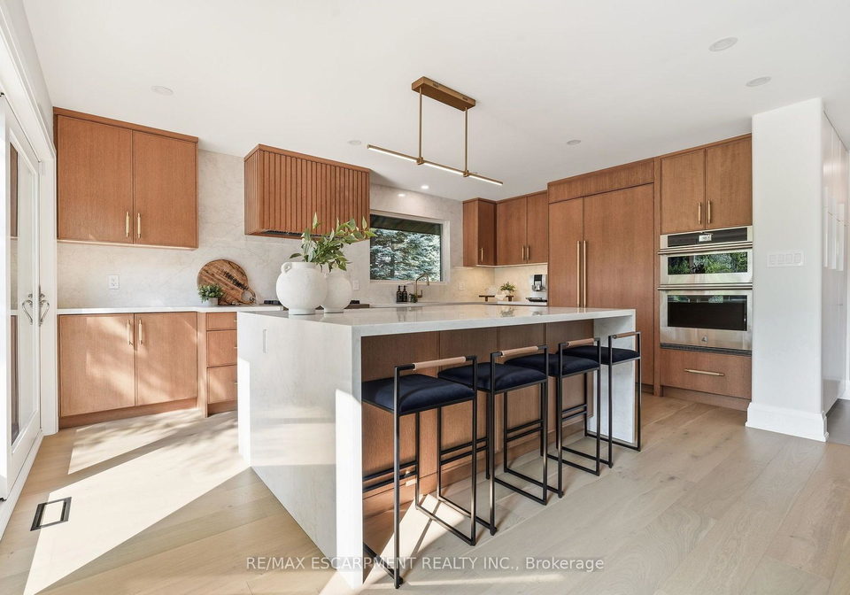 1400-1-side-road-burlington-ontario-w13688530