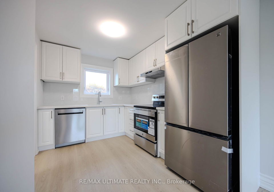 83-burr-avenue-toronto-north-york-ontario-w13688634
